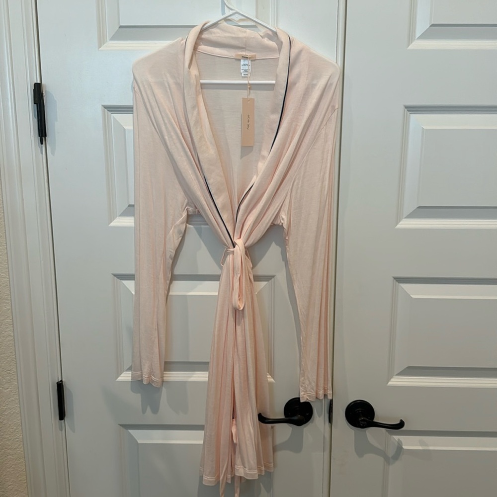 NWT Eberjey The Wrap Robe Pale Pink L/XL